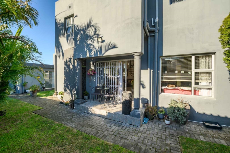 6 Bedroom Property for Sale in Lorraine Eastern Cape